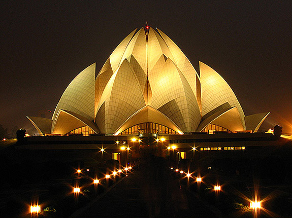 Information about Lotus Temple in Delhi